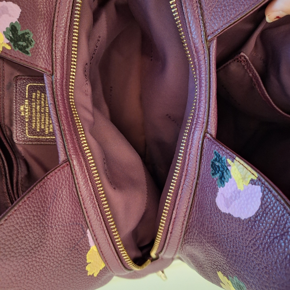EUC Coach Plum Floral Edie Pebbled Leather Bag w/ Dust Bag (Gold Key Chain) - Picture 5 of 6